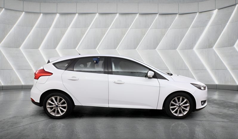 
								FORD FOCUS full									