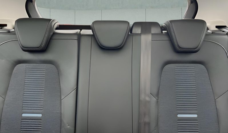 
								FORD FOCUS full									