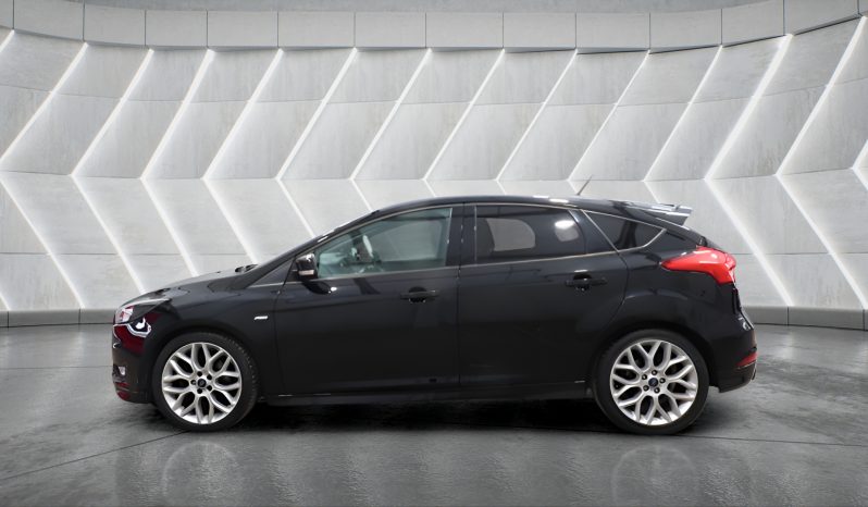 
								FORD FOCUS full									