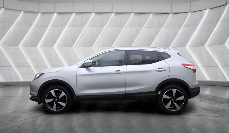 
								NISSAN QASHQAI full									