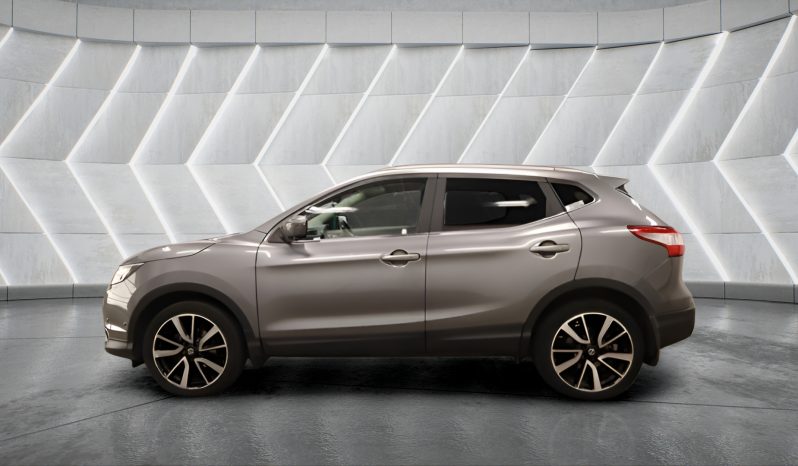 
								NISSAN QASHQAI full									