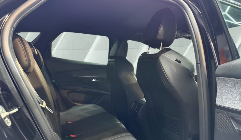 
								PEUGEOT 3008 full									