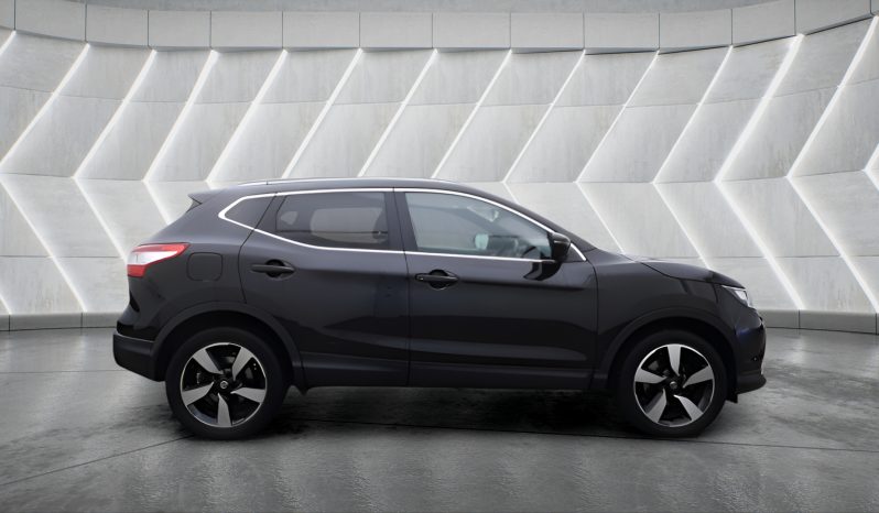 
								NISSAN QASHQAI full									