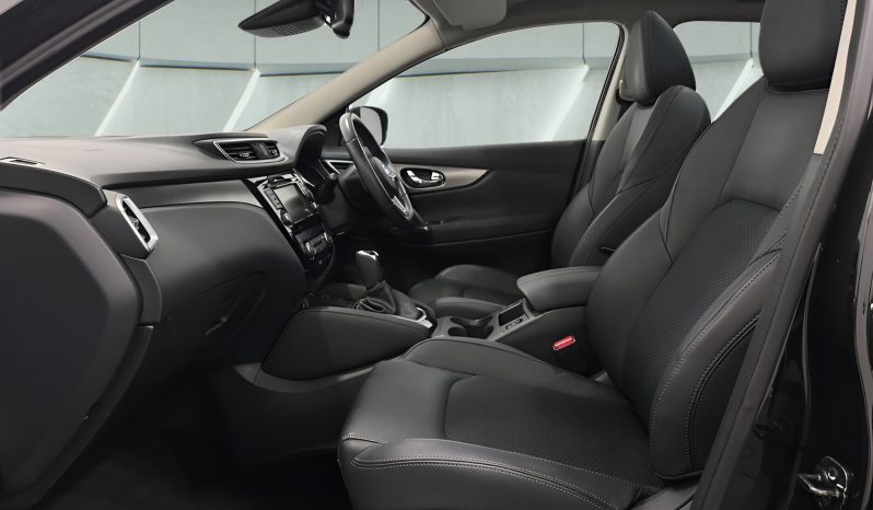 
								NISSAN QASHQAI full									