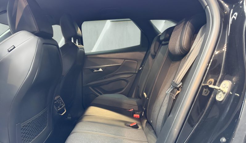 
								PEUGEOT 3008 full									