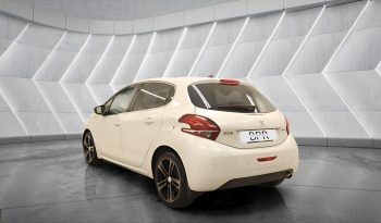 
										PEUGEOT 208 full									