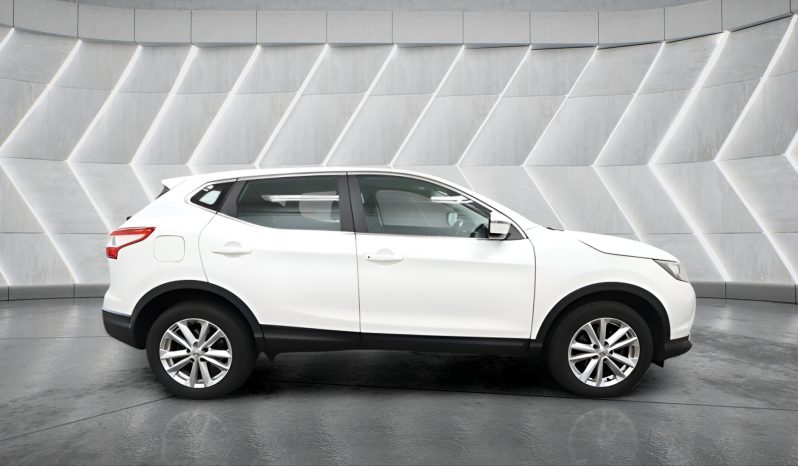 
								NISSAN QASHQAI full									