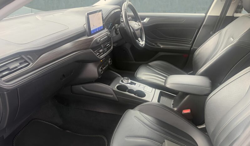 
								FORD FOCUS full									