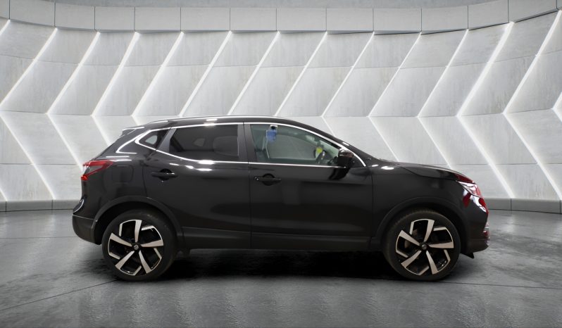 
								NISSAN QASHQAI full									