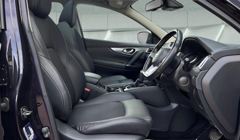 
								NISSAN QASHQAI full									